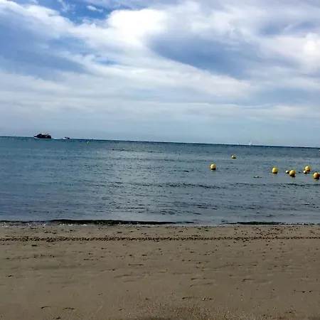 A 2 Minutos De La Playa Apartment *